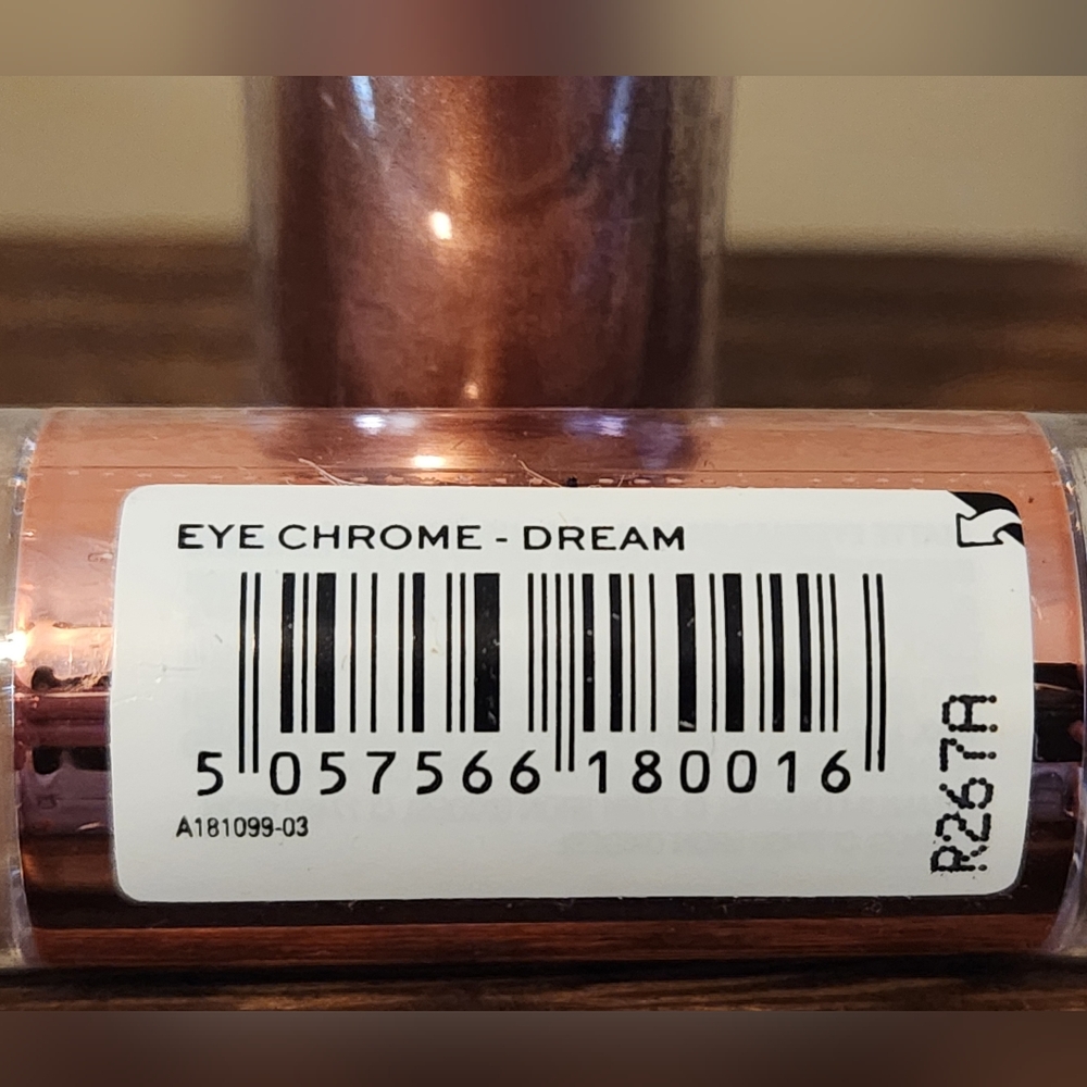 REVOLUTION EYE CHROME LIQUOD EYESHADOW - Picture 4 of 4